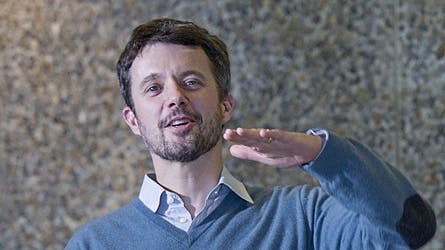 Den stolte nybagte far indrømmede blankt, at han heller ikke denne gang, kunne holde tårerne tilbage.