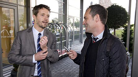 BILLED-BLADETs journalist møder kronprins Frederik udenfor Hotel Mariott, hvor håndboldkongressen blev afholdt.