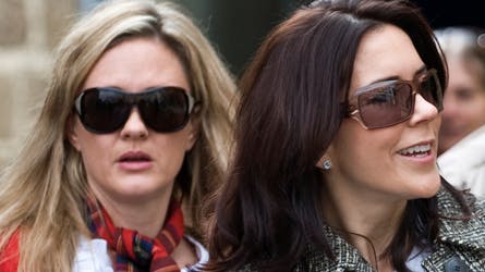 Amber Petty sammen med kronprinsesse Mary.