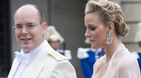 Fyrst Albert og Charlene Wittstock fotograferet ved kronprinsesse Victorias bryllup med Daniel Westling.