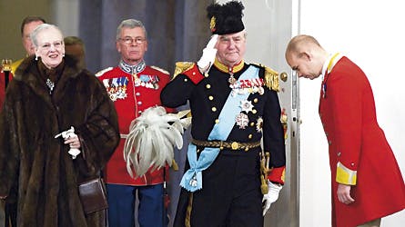 Regentparret afholder nytårskur for det diplomatiske korps i Drabantsalen på Christiansborg Slot.