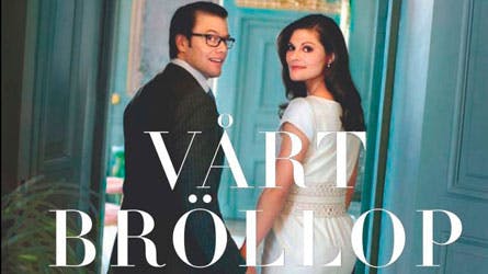Kronprinsesse Victoria og prins Daniel på forsiden af bogen "Vårt Bröllop"