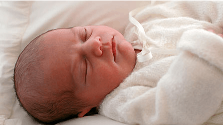 https://imgix.billedbladet.dk/media/billedbladet/kongelige/nyheder/svensk-kongehus/prinsesse-estelle/2012/1/estelle-hvem-fotograf.jpg
