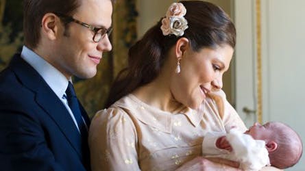 Prins Daniel, kronprinsesse Victoria og prinsesse Estelle.