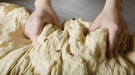 https://imgix.billedbladet.dk/media/billedbladet/livsstil/2012/marts/hvorforspiservihveder.jpg