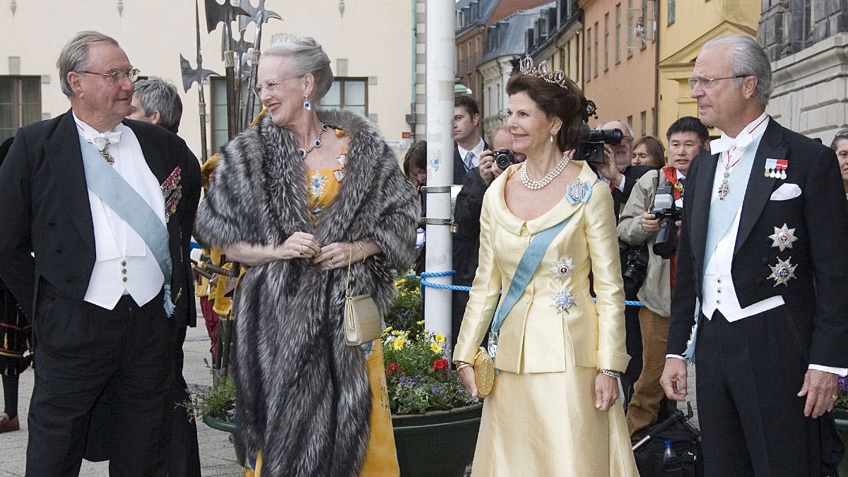 Prins Henrik, Dronning Margrethe, Dronning Silvia og kong Carl Gustaf skal nok få en festlig weekend sammen.