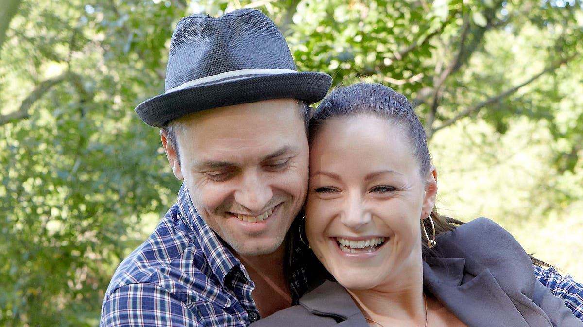 Noam Halby og Katrine Bonde skal giftes - har friet