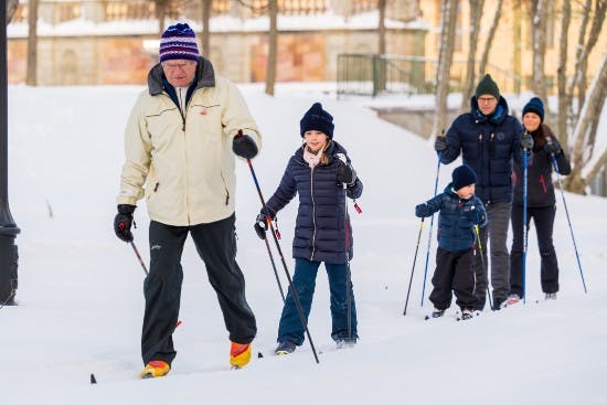 https://imgix.billedbladet.dk/royalfamily-ptn-skiing-24_2mm_1.jpg