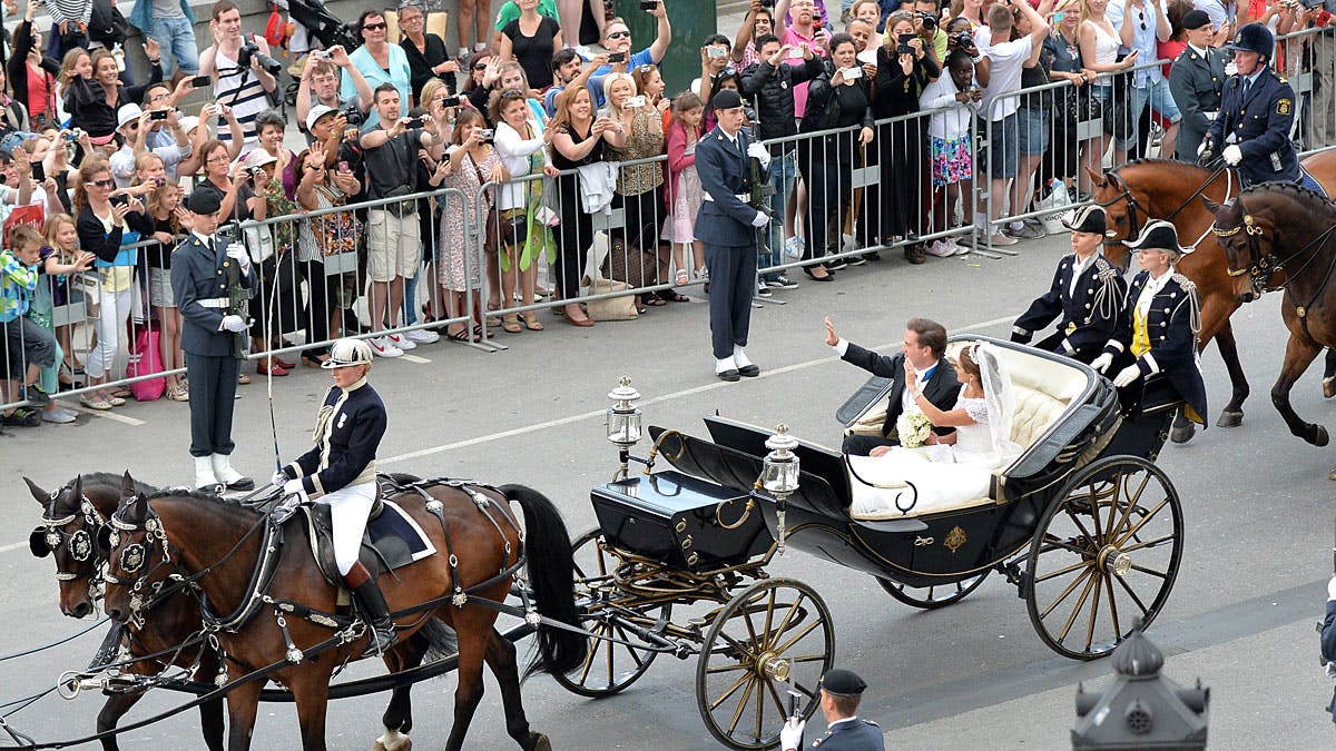 Prinsesse Madeleine Chris O'Neill karettur gennem Stockholm bryllup