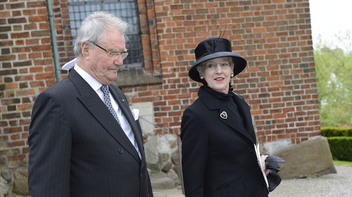 Dronning Margrethe og prinsgemalen til greve Christians begravelse
