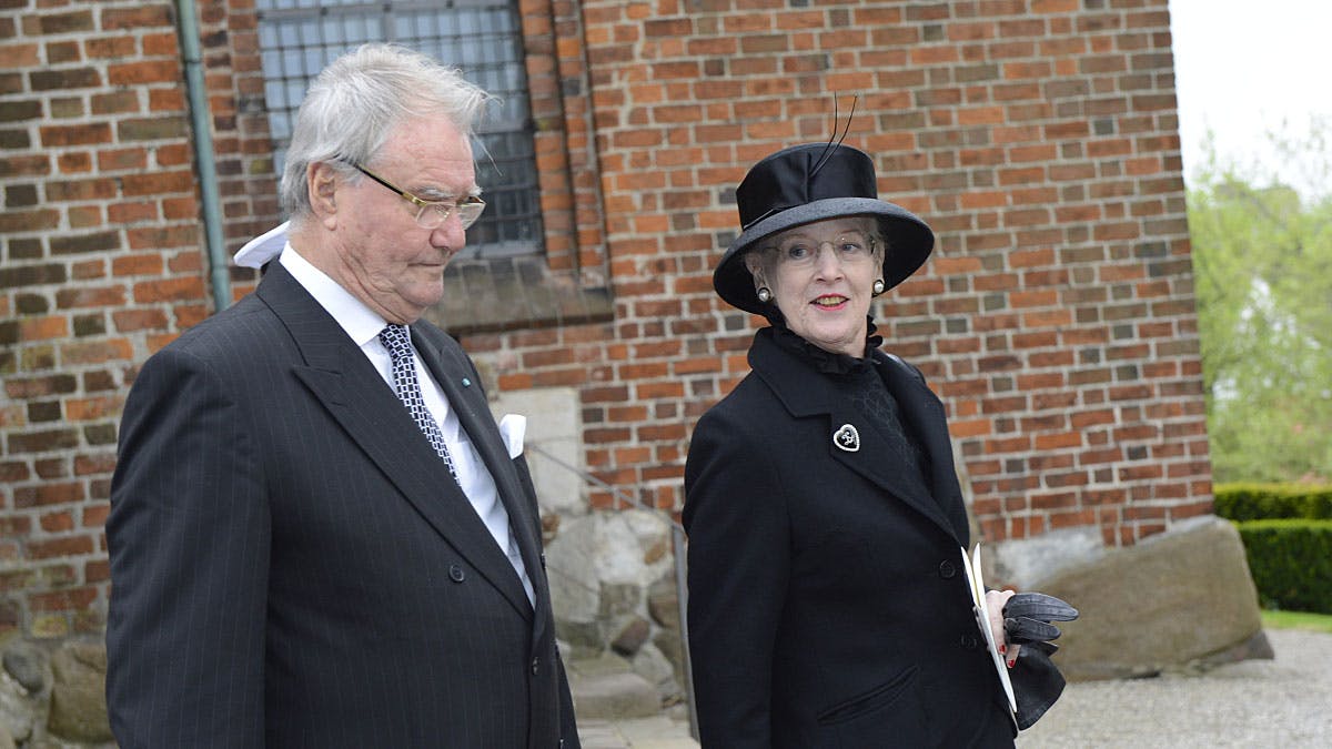 Dronning Margrethe og prinsgemalen til greve Christians begravelse