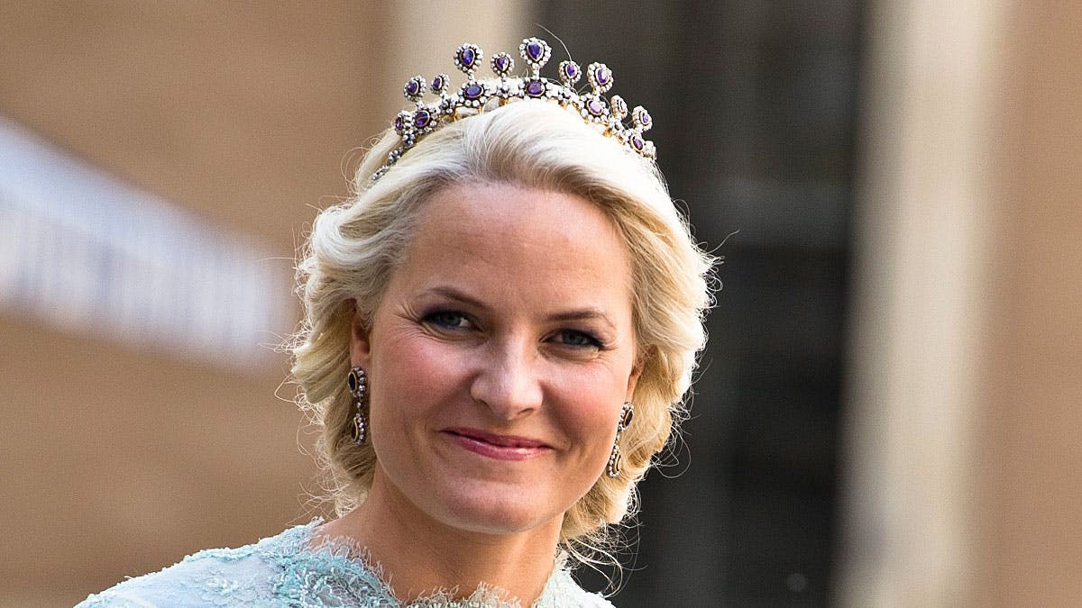 Kronprinsesse Mette-Marit glæder sig over hvalpe i familien