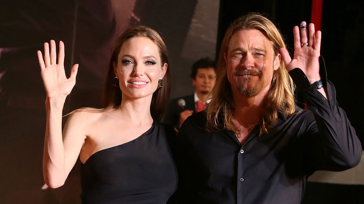 Angelina Jolie - lægen fortæller hvordan hendes byster blev genskabt