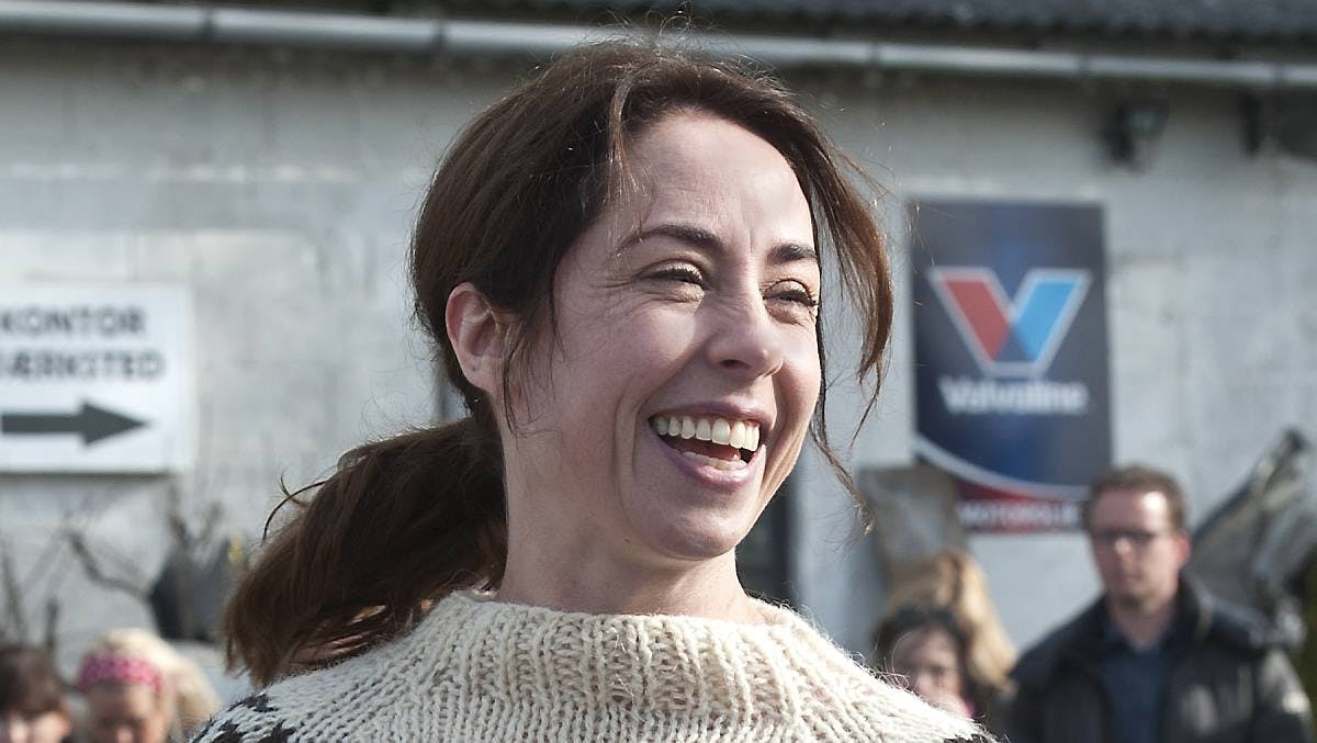 Sofie Gråbøl som Sarah Lund sweater