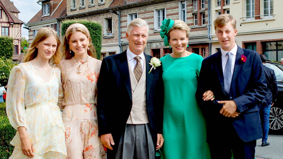 Prinsesse Eleonore, prinsesse Elisabeth, kong Philippe, dronning Mathilde og prins Emmanuel.