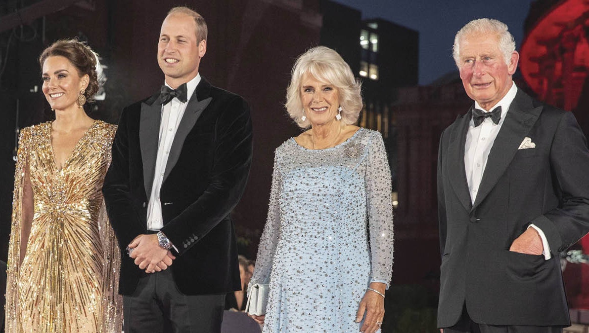 Prins William, hertuginde Catherine, prins Charles og hertuginde Camilla til premiere på James Bond-filmen &quot;No Time to Die&quot;.&nbsp;