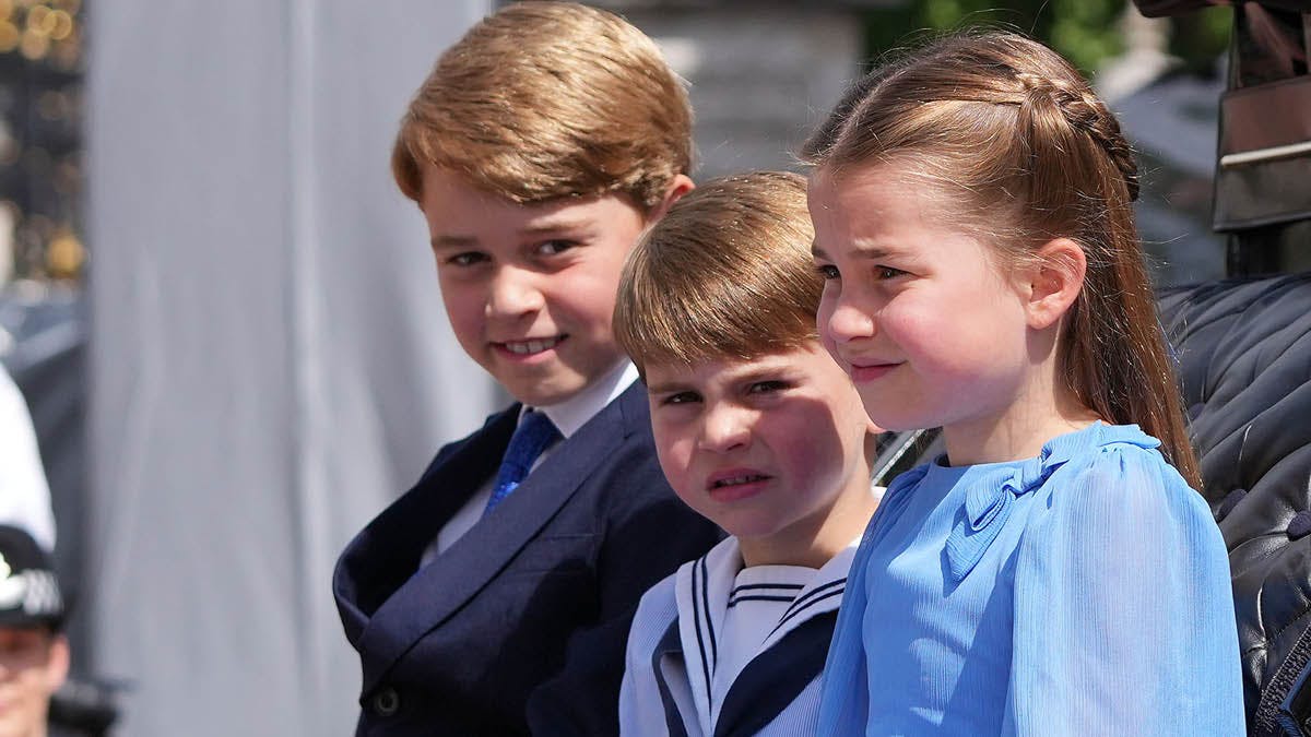 Prinsesse Charlotte med sine brødre, prins George og prins Louis.