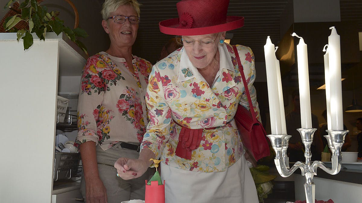 Dronning Margrethe satte gåsen på plads på kagen
