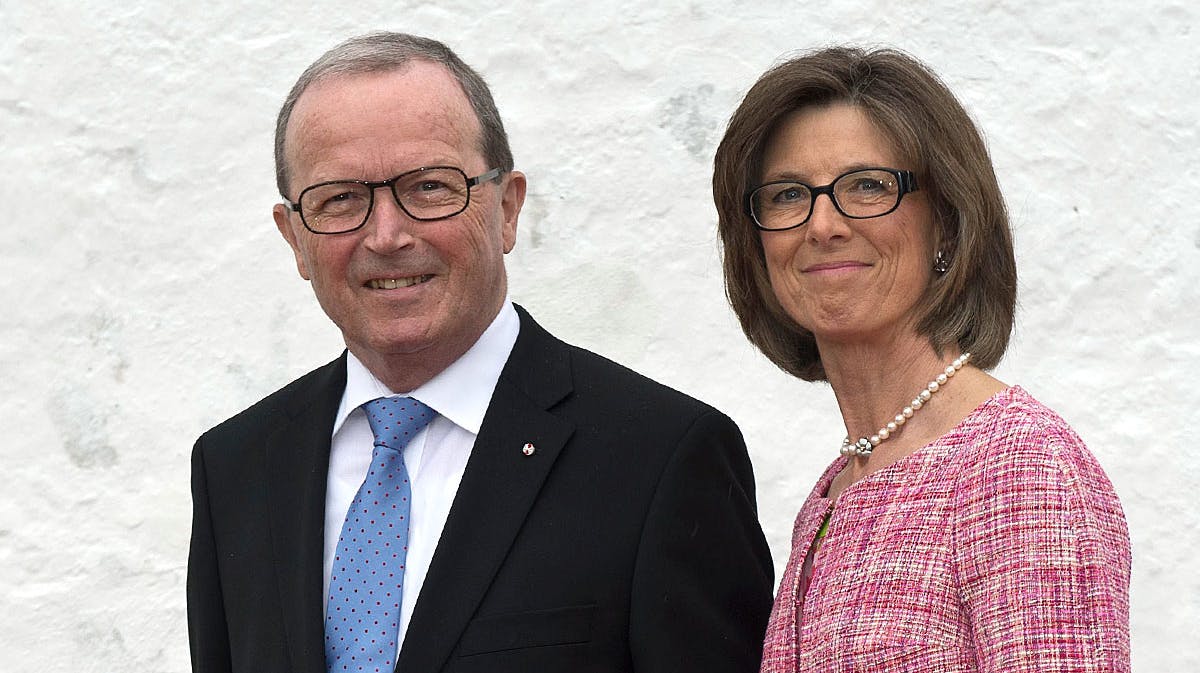 Kjeld Kirk Kristiansen og fru Camilla Kirk Kristiansen er dus med kongehuset. Her ses de til barnedåb i Møgeltønder i forbindelse med prinsesse Athenas dåb 20. maj 2012.