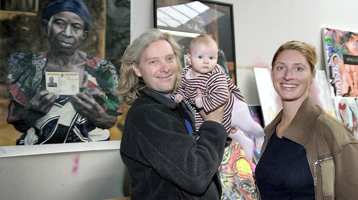 Provokunstner Hornsleth gift