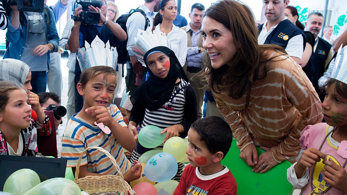Kronprinsesse Mary spredte godt humør blandt de hårdtprøvede børn i flygtningelejren i Jordan.