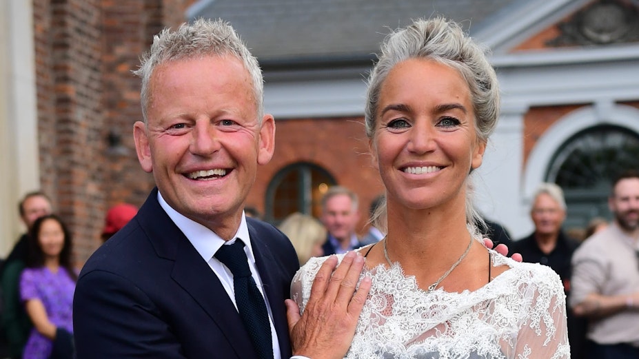 Se de romantiske billeder: Bubber og kæresten er blevet gift | BILLED ...