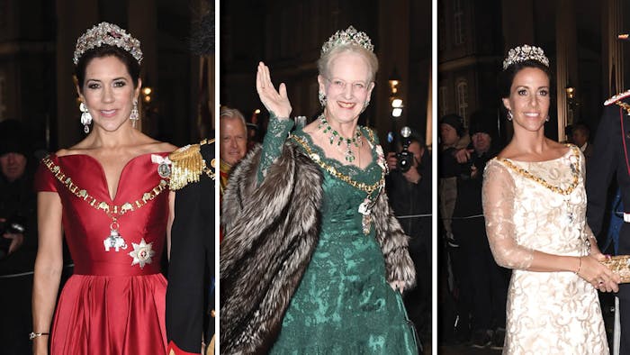 SE BILLEDERNE: Dronning Margrethe svigerdøtrene til nytårskur BILLED-BLADET
