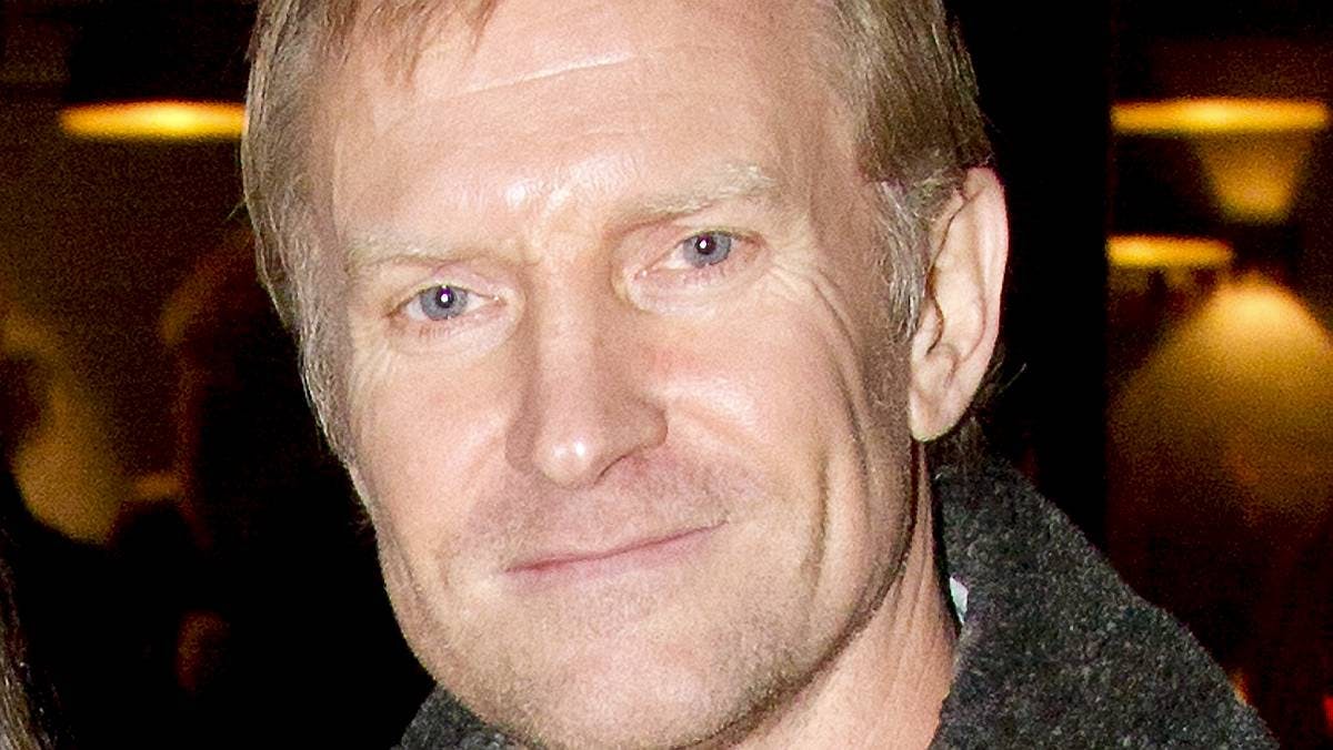 Ulrich Thomsen - rynken over øjet er i virkelighden et ar.