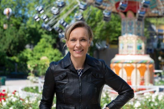 https://imgix.billedbladet.dk/tivoli-susanne_moerch_tivoli_direktoer_ligge_beskaaret.jpg