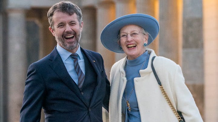 https://imgix.billedbladet.dk/video_thumbnails/AI05He4c-HsCD2O98.jpg