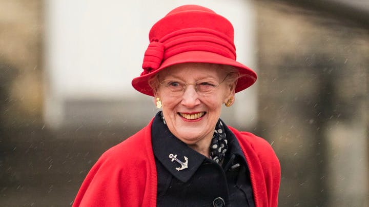 https://imgix.billedbladet.dk/video_thumbnails/ZF5FZHtc-HsCD2O98.jpg