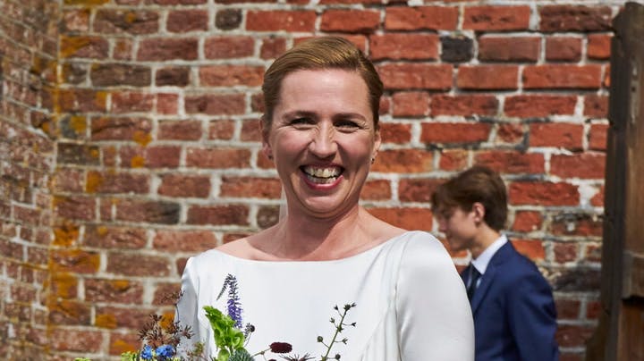 https://imgix.billedbladet.dk/video_thumbnails/qO7KEJIo-HsCD2O98.jpg