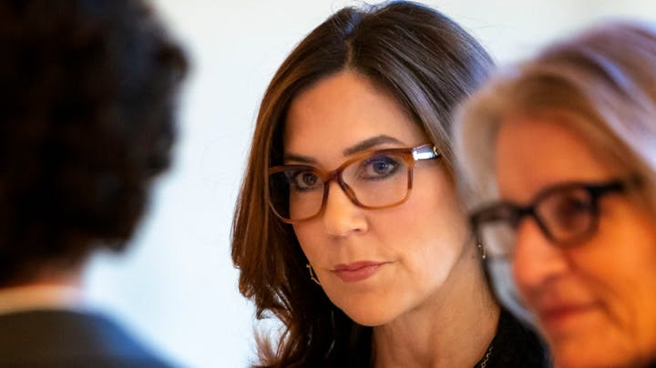 https://imgix.billedbladet.dk/video_thumbnails/x8sUGDIk-HsCD2O98.jpg